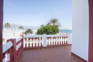 Zdjęcie z galerii obiektu Galera Beach Boutique Art Villas with Private Pools, Free Wifi & BBQ, Corralejo by Amazzzing Travel w Corralejo