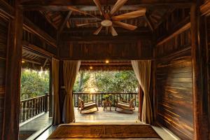 Ein Balkon oder eine Terrasse in der Unterkunft Ocean Bay Resort & Spa Phu Quoc