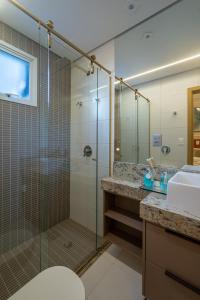 Bilik mandi di Santos Linda!! Apartment for Business and Leisure.