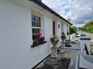 Gallery image of Kiltoy Cottage, Cosy 2 bedroomed Gate Lodge Cottage in Letterkenny
