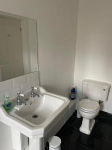 Gallery image of Lovely 2 Bedroom Flat Wifi Close to the beach in Bournemouth