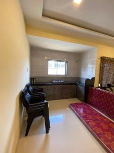 Posezení v ubytování Aroma Residency 2bhk villa & delux rooms