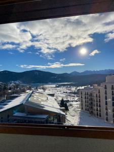 Imagen de la galería de Appartement aux pieds des pistes !, en Les Angles 16 fotos más