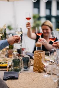 Nápoje v ubytování Weinzuhause Hotel-Restaurant-Vinothek