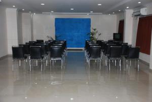 Бизнес-центр и/или конференц-зал в Hotel Vpn Residency
