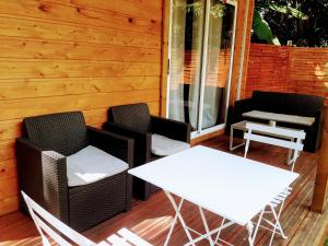 Posezení v ubytování Bunga-lodge VANILLE