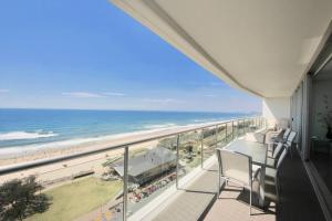 Photo de la galerie de l'établissement Beachfront Air on Broadbeach, Amazing Views, à Gold Coast