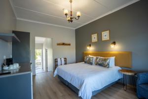 Postel nebo postele na pokoji v ubytování Fairy Knowe Hotel