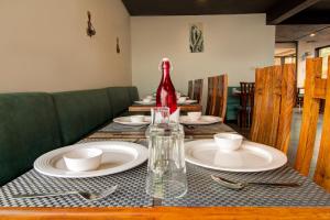Restaurace v ubytování Mountain Breeze Resort, Mahabaleshwar