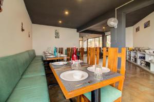 Posezení v ubytování Mountain Breeze Resort, Mahabaleshwar