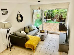 A view of the pool at Nouveauté - L'Oasis - T3 - 70 M2 - Jacuzzi or nearby