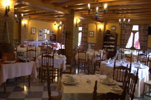 Restauracja lub miejsce do jedzenia w obiekcie Quéntar Hotel Rural