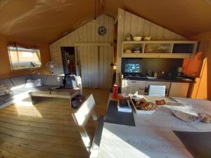 Posezení v ubytování Modern Nomads
