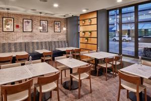 Posezení v ubytování Hotel Indigo Cleveland Downtown by IHG