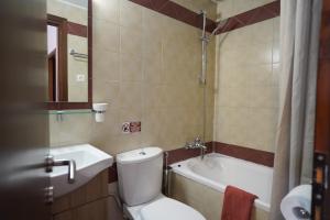 Koupelna v ubytování Guesthouse Liogerma + 37 fotografií