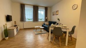 Telewizja i/lub zestaw kina domowego w obiekcie Apartmány Herc