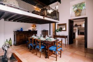 Кухня или мини-кухня в L'Olearia Luxury Country Villa in Amalfi Coast
