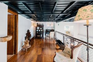 Гостиная зона в L'Olearia Luxury Country Villa in Amalfi Coast