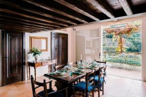 Гостиная зона в L'Olearia Luxury Country Villa in Amalfi Coast