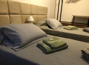 Tempat tidur dalam kamar di Vivenda dos Guaranys -Uma imersão na natureza - Casa