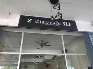 Gallery image of OYO 90404 Hotel Z Dirgahayu 313 in Pasir Mas