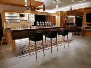 Lounge nebo bar v ubytování Gasthof zur Donaubrücke