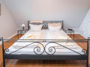 Łóżko lub łóżka w pokoju w obiekcie Landhaus-Nici