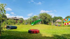 Tiret Riverside Resort and Retreat tesisinde çocuk oyun alanı
