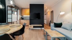 Posedenie v ubytovaní Wonder Home - Apartamenty z balkonami, blisko centrum Karpacza, stoku i aquaparku