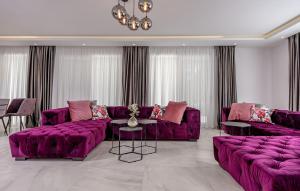 Fotografia z galérie ubytovania Luxury Villa Velvet Bourbon Split with private pool by the sea v destinácii Kaštela