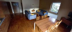 Posedenie v ubytovaní Zawoja1560 Apartamenty przy Aptece