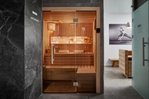 Bilik mandi di Hotel Panoramika Design & Spa