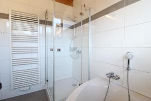 Kúpeľňa v ubytovaní KELCHALM Superior Apartment