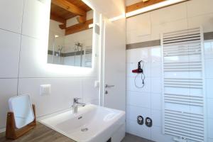 Kúpeľňa v ubytovaní KELCHALM Superior Apartment