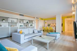 Posezení v ubytování Lugaris Beach Apartments