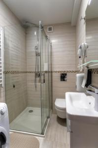 Ett badrum på Apartman 501