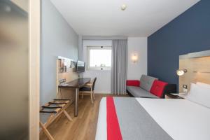 Posteľ alebo postele v izbe v ubytovaní Holiday Inn Express Barcelona - Montmeló by IHG