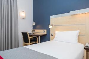 Posteľ alebo postele v izbe v ubytovaní Holiday Inn Express Barcelona - Montmeló by IHG