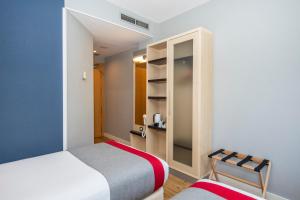 Posteľ alebo postele v izbe v ubytovaní Holiday Inn Express Barcelona - Montmeló by IHG