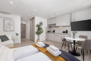 Kuchyň nebo kuchyňský kout v ubytování Apartments Penkala
