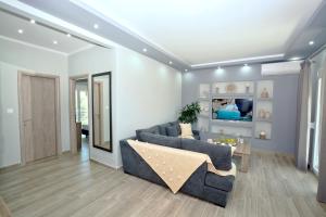 Imagen de la galería de Blue North Luxury Apartment, en Limenas
