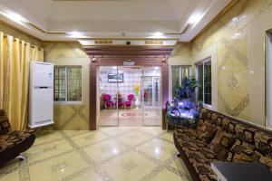 Vstupní hala nebo recepce v ubytování AG HOTEL AND SUITES + 37 fotografií