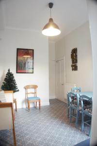 Posezení v ubytování Barns Serviced Accommodation