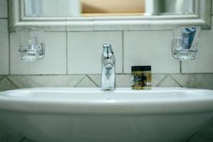 A bathroom at Grand Hotel Dentro