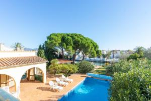 Bazén v ubytovaní Apart-rent Villa Ter 0010 alebo v jeho blízkosti