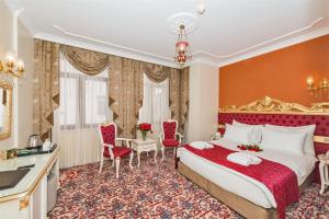 Gallery image of Galatower Hotel in Istanbul