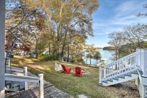 Gallery image of Lake Hartwell Home with Private Dock and Hot Tub! in Lavonia