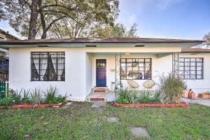 Chic San Antonio Home Less Than 5 Mi to the Alamo!