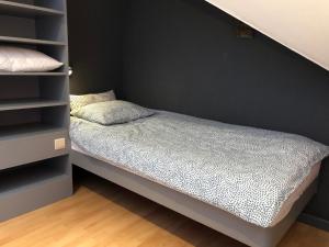 Postel nebo postele na pokoji v ubytování Holiday home Gite Saint Donat