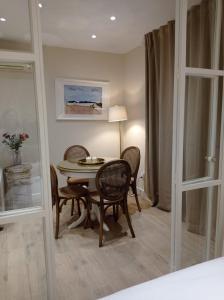 Posedenie v ubytovaní Apartamento Premium en el Centro de Sevilla